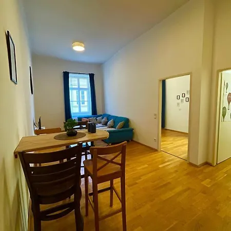 Perfect Location! Large In Klagenfurt Center 公寓 *